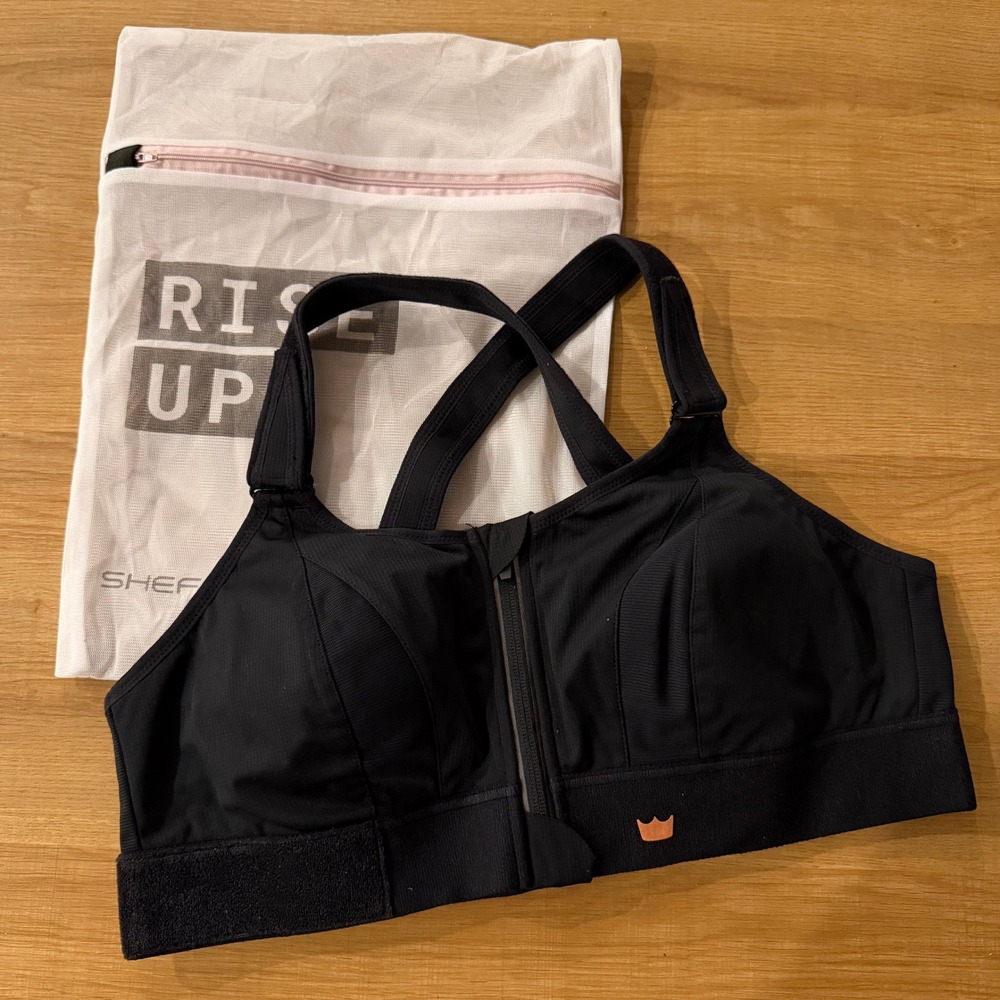 SHEFIT NWOT Ultimate Sports Bra Black Size 1 Luxe High Impact Front Zip Wash Bag